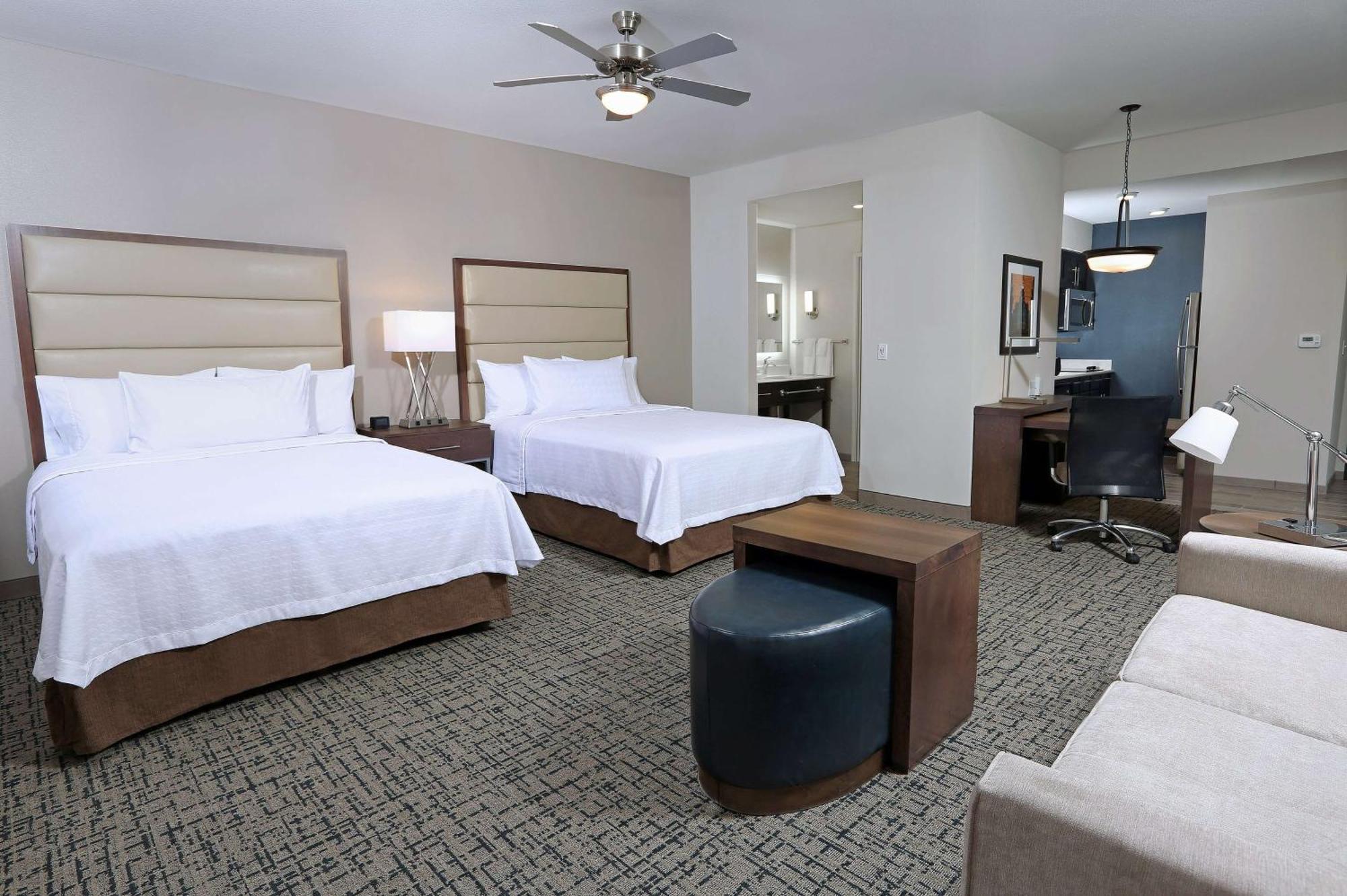 โฮมวูด สวีท บาย ฮิลตัน เวสต์ฟาร์โก แซนฟอร์ด เมดิคัลเซ็นเตอร์ Hotel ภายนอก รูปภาพ