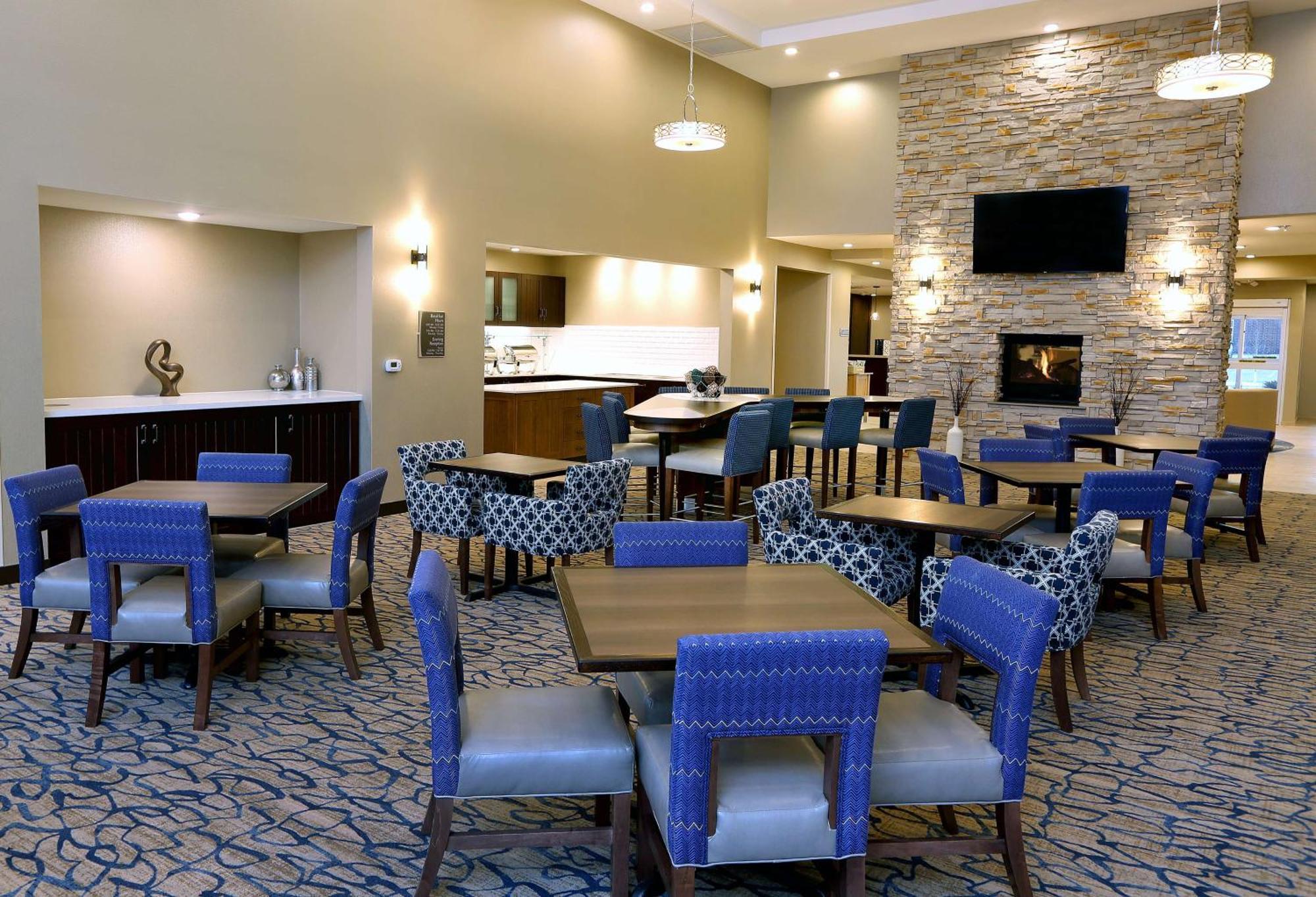 โฮมวูด สวีท บาย ฮิลตัน เวสต์ฟาร์โก แซนฟอร์ด เมดิคัลเซ็นเตอร์ Hotel ภายนอก รูปภาพ